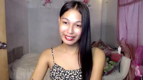 Snapshot of darling_sweetheartxx chatting on 12/03/25, 02:41 YOUR ATHENA online show from 12/03/25, 02:41