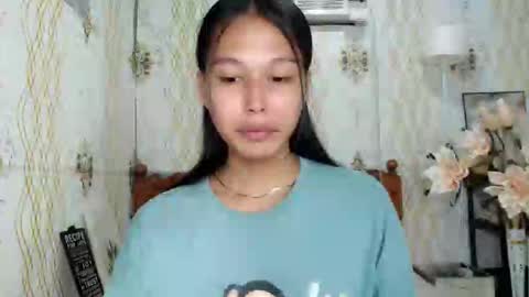 Snapshot of darling_sweetheartxx chatting on 04/17/26, 03:59 YOUR ATHENA online show from 04/17/26, 03:59