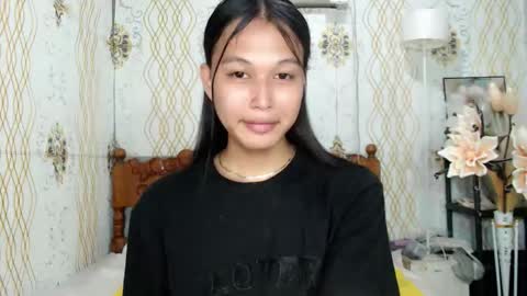 Snapshot of darling_sweetheartxx chatting on 04/19/26, 02:16 YOUR ATHENA online show from 04/19/26, 02:16