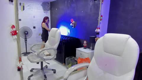 Darling online show from 12/11/24, 01:06