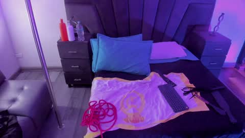 Darling online show from 12/28/24, 07:22