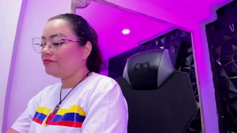 Darling online show from 07/07/26, 01:37