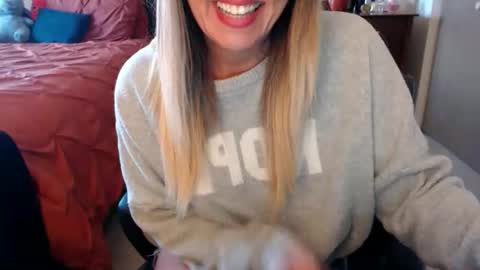 DarlingD online show from 10/02/25, 12:45