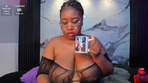 Snapshot of darnellqueen chatting on 06/05/26, 04:52 Darnell Queen online show from 06/05/26, 04:52