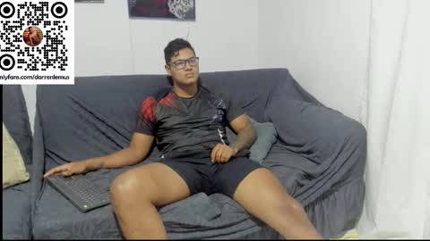 Snapshot of darren_lemus chatting on 10/22/25, 11:48 Darren lemus online show from 10/22/25, 11:48