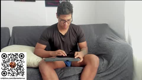 Snapshot of darren_lemus chatting on 11/05/25, 12:49 Darren lemus online show from 11/05/25, 12:49