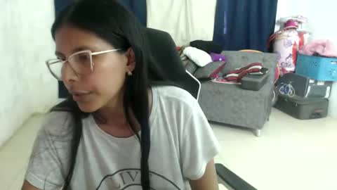 Snapshot of darsha_1 chatting on 05/15/26, 06:48 Darsha online show from 05/15/26, 06:48
