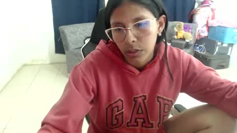 Snapshot of darsha_1 chatting on 05/21/26, 11:23 Darsha online show from 05/21/26, 11:23