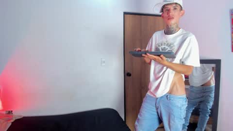 Snapshot of darwin_stark chatting on 05/08/26, 07:46 darwin_stark online show from 05/08/26, 07:46