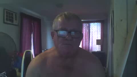 Snapshot of darwincock chatting on 12/27/24, 07:40 darwincock online show from 12/27/24, 07:40