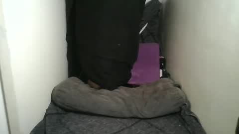 Snapshot of daszler chatting on 01/31/25, 11:35 Daszler online show from 01/31/25, 11:35