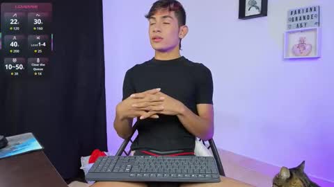 Snapshot of dav_nagel chatting on 11/17/25, 11:32 angel online show from 11/17/25, 11:32