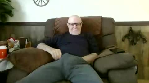 dave571960 online show from 04/24/26, 11:23