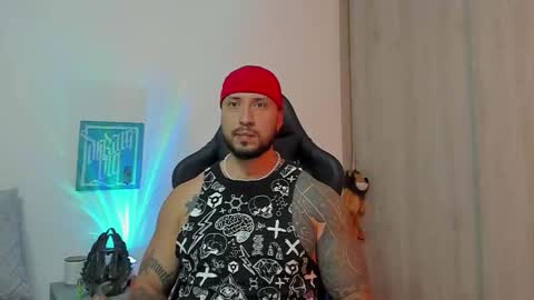 Snapshot of dave_max93 chatting on 09/28/25, 02:28 DAVE MAX online show from 09/28/25, 02:28