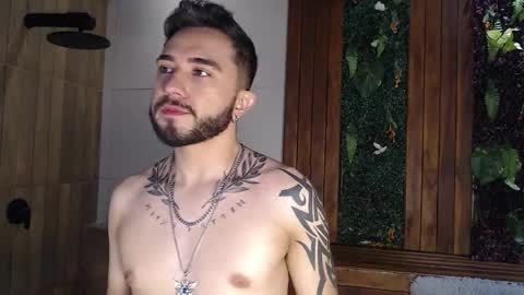 Snapshot of dave_wolff chatting on 11/07/25, 11:43 Dave online show from 11/07/25, 11:43