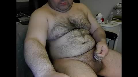 Snapshot of daveishorny1988 chatting on 11/01/25, 01:40 daveishorny1988 online show from 11/01/25, 01:40