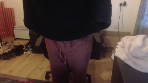 Snapshot of daver281197 chatting on 02/05/25, 07:50 dave online show from 02/05/25, 07:50