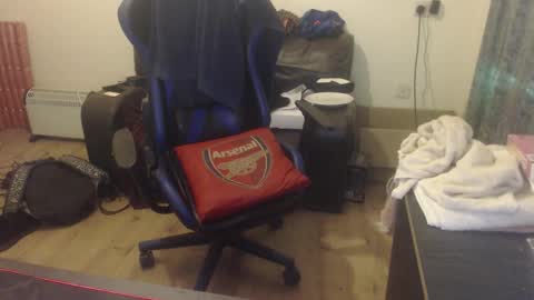 Snapshot of daver281197 chatting on 09/22/25, 11:51 dave online show from 09/22/25, 11:51