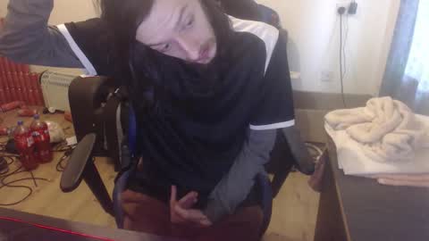 Snapshot of daver281197 chatting on 11/09/25, 01:53 dave online show from 11/09/25, 01:53