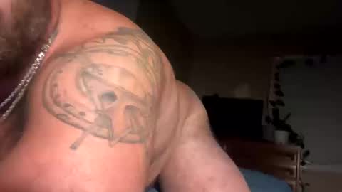 Snapshot of davezzie123456 chatting on 10/10/25, 05:50 davezzie123456 online show from 10/10/25, 05:50