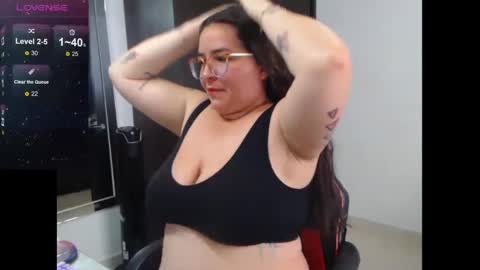 Snapshot of davianath chatting on 10/12/25, 01:21 daviana online show from 10/12/25, 01:21