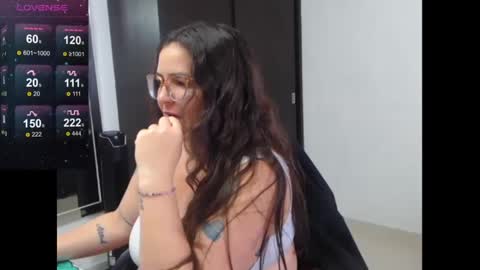 Snapshot of davianath chatting on 10/18/25, 01:12 daviana online show from 10/18/25, 01:12