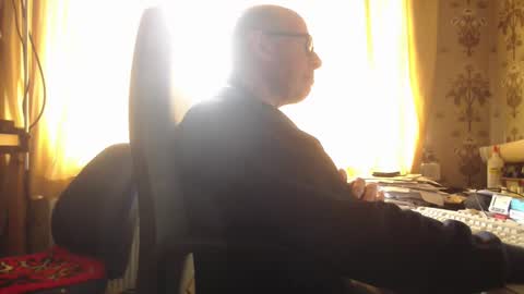 Snapshot of david89853 chatting on 03/10/26, 03:06 David online show from 03/10/26, 03:06