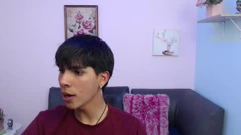 Snapshot of david_925_ chatting on 09/28/25, 04:18 David online show from 09/28/25, 04:18