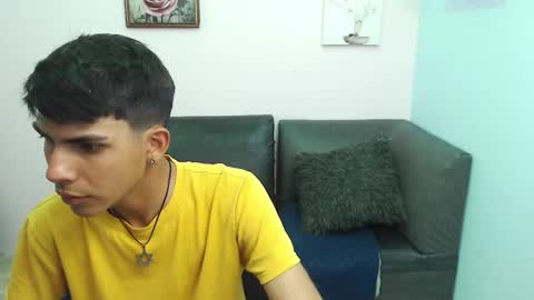 Snapshot of david_925_ chatting on 10/11/25, 03:50 David online show from 10/11/25, 03:50