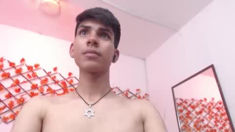 Snapshot of david_925_ chatting on 10/16/25, 08:15 David online show from 10/16/25, 08:15