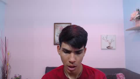 Snapshot of david_925_ chatting on 10/22/25, 11:32 David online show from 10/22/25, 11:32