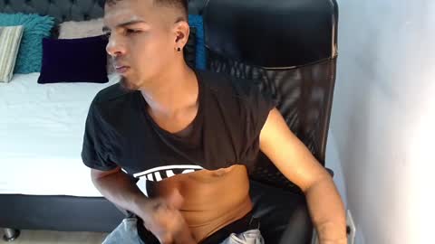 Snapshot of david_bandercock chatting on 12/14/24, 12:33 david_bandercock online show from 12/14/24, 12:33