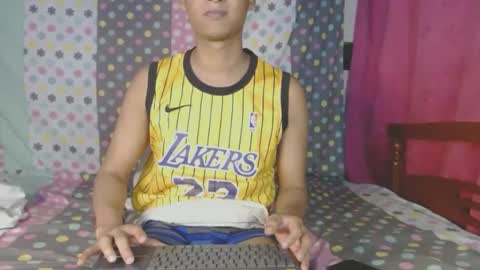 Snapshot of david_efrem chatting on 12/03/24, 02:03 david_efrem online show from 12/03/24, 02:03