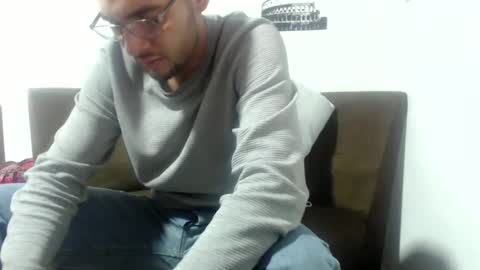 Snapshot of david_hot12 chatting on 01/15/25, 03:43 david online show from 01/15/25, 03:43