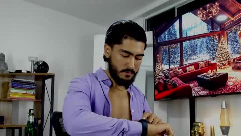 Hey im David that loves to explore and speak their fantasies. Very open talktative and nice. Feel free to chat with me online show from 12/10/24, 01:11