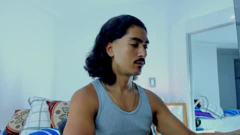 Snapshot of david_johnson372 chatting on 09/21/25, 12:56 Hey im David that loves to explore and speak their fantasies. Very open talktative and nice. Feel free to chat with me online show from 09/21/25, 12:56