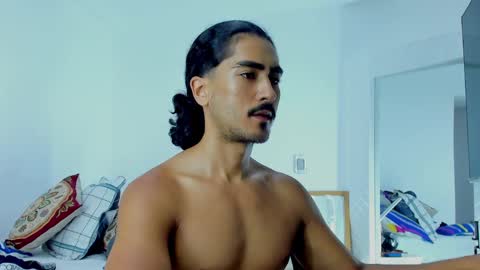 Snapshot of david_johnson372 chatting on 09/30/25, 02:05 Hey im David that loves to explore and speak their fantasies. Very open talktative and nice. Feel free to chat with me online show from 09/30/25, 02:05