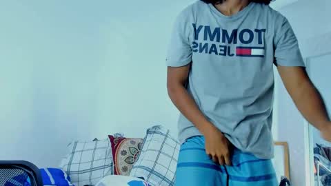 Snapshot of david_johnson372 chatting on 10/07/25, 12:30 Hey im David that loves to explore and speak their fantasies. Very open talktative and nice. Feel free to chat with me online show from 10/07/25, 12:30