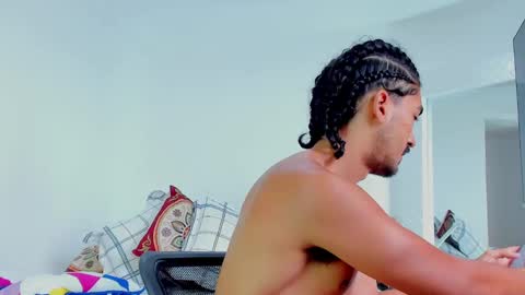 Snapshot of david_johnson372 chatting on 10/08/25, 02:47 Hey im David that loves to explore and speak their fantasies. Very open talktative and nice. Feel free to chat with me online show from 10/08/25, 02:47