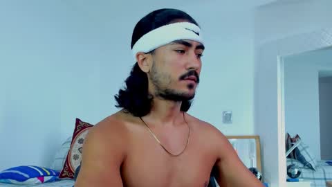 Snapshot of david_johnson372 chatting on 10/15/25, 09:26 Hey im David that loves to explore and speak their fantasies. Very open talktative and nice. Feel free to chat with me online show from 10/15/25, 09:26