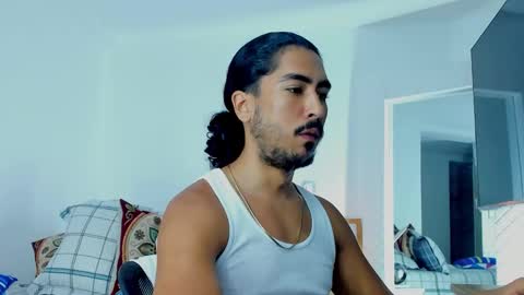 Snapshot of david_johnson372 chatting on 10/17/25, 12:58 Hey im David that loves to explore and speak their fantasies. Very open talktative and nice. Feel free to chat with me online show from 10/17/25, 12:58