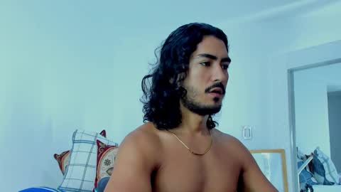 Snapshot of david_johnson372 chatting on 10/29/25, 11:23 Hey im David that loves to explore and speak their fantasies. Very open talktative and nice. Feel free to chat with me online show from 10/29/25, 11:23