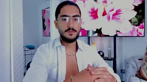 Hey im David that loves to explore and speak their fantasies. Very open talktative and nice. Feel free to chat with me online show from 05/10/26, 12:54