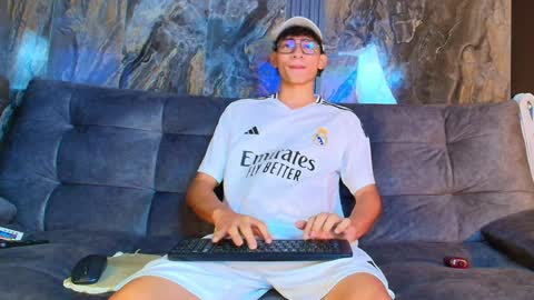 David online show from 12/10/24, 05:17