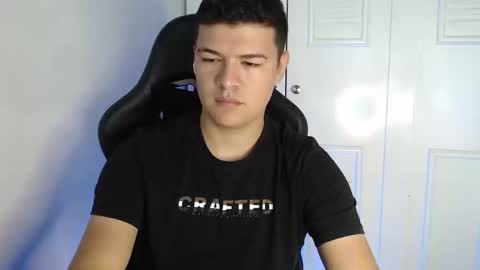 Snapshot of david_smit_ chatting on 09/12/25, 04:40 david smit online show from 09/12/25, 04:40