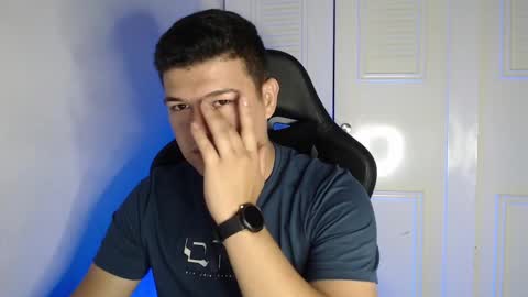 Snapshot of david_smit_ chatting on 09/13/25, 05:29 david smit online show from 09/13/25, 05:29