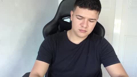 Snapshot of david_smit_ chatting on 09/25/25, 03:49 david smit online show from 09/25/25, 03:49