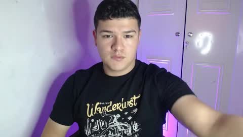 Snapshot of david_smit_ chatting on 10/05/25, 06:28 david smit online show from 10/05/25, 06:28