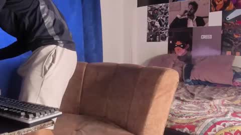 Davide online show from 10/19/25, 04:51