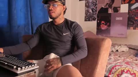 Davide online show from 10/23/25, 11:42